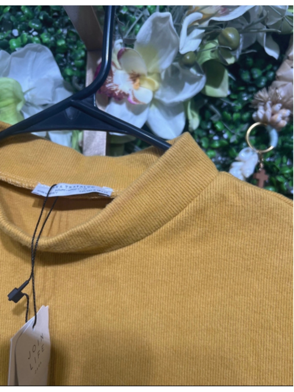 Zara Mock Neck cropped Mustard Short Sleeve Sweater Top Tee size Small - Picture 4 of 5
